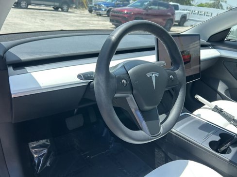 Used 2023 Tesla Model 3 Standard Range image 10