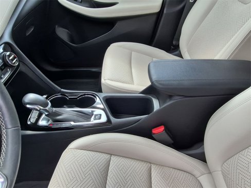 Used 2022 Buick Encore GX Essence w/ Advanced Technology Package image 27