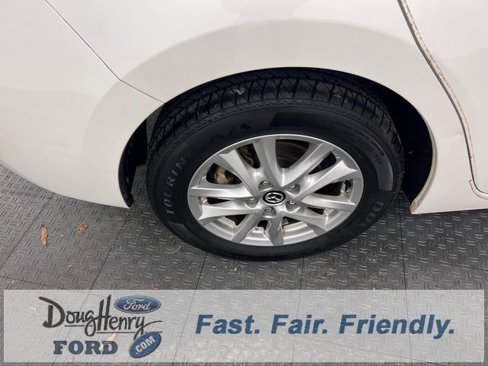 Used 2016 MAZDA MAZDA3 i Touring image 14