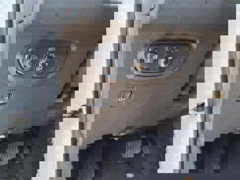 Used 2022 GMC Terrain SLE image 19