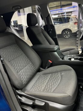 Used 2021 Chevrolet Equinox LT image 14