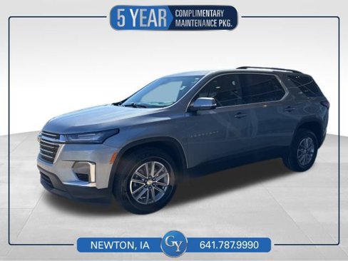 Used 2023 Chevrolet Traverse LT image 1