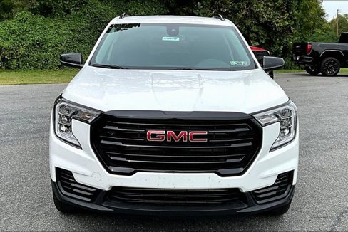 Certified 2024 GMC Terrain SLE w/ Driver Convenience Package image 5