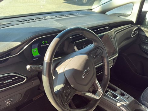 Used 2022 Chevrolet Bolt LT image 11