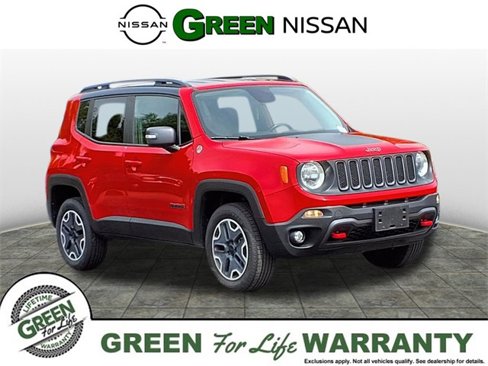 Used 2015 Jeep Renegade Trailhawk w/ Cold Weather Group image 1