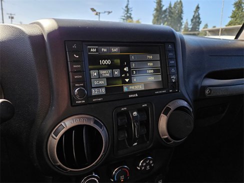 Used 2016 Jeep Wrangler Unlimited Sport image 7