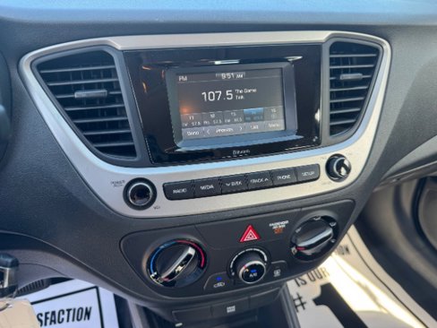 Used 2020 Hyundai Accent SE image 13