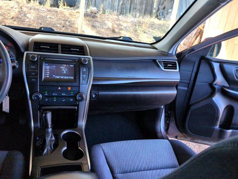 Used 2015 Toyota Camry LE image 40