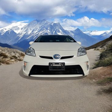 Used 2015 Toyota Prius Three image 8