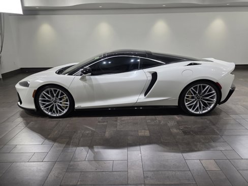 Used 2025 McLaren GTS image 3