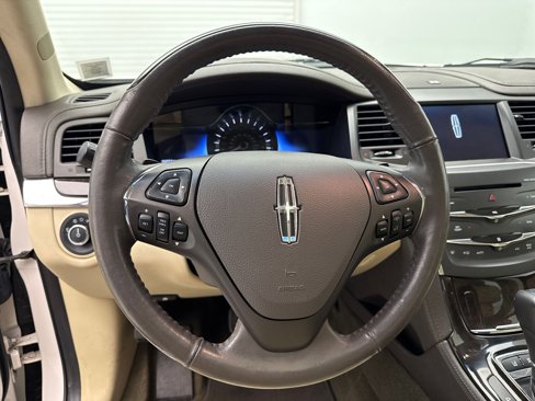 Used 2014 Lincoln MKS AWD w/ Equipment Group 201A image 17