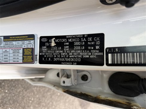 Used 2017 Kia Forte LX image 25