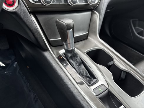 Used 2018 Honda Accord LX image 20