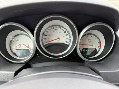 Used 2010 Dodge Grand Caravan SE image 15