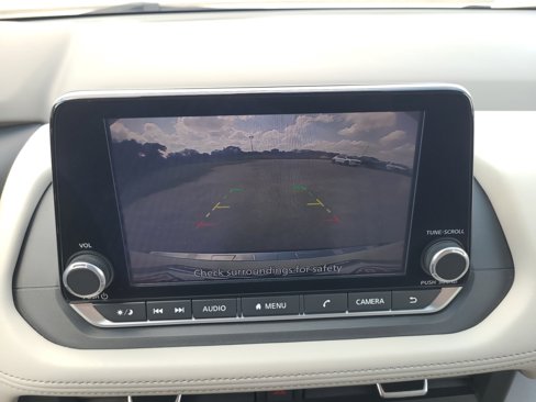 Used 2023 Nissan Rogue SV image 14