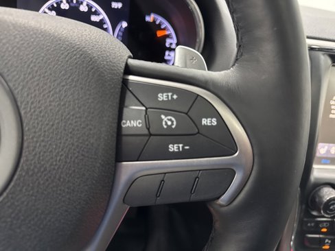 Used 2017 Jeep Grand Cherokee Altitude image 12