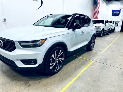 Used 2022 Volvo XC40 T5 R-Design w/ Advanced Package image 18