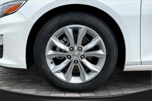 Used 2021 Chevrolet Malibu LT image 22