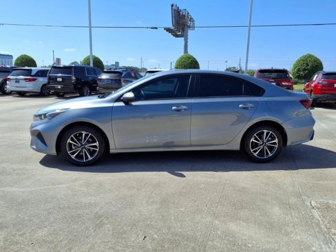 Used 2023 Kia Forte LXS w/ LXS Technology Package image 22