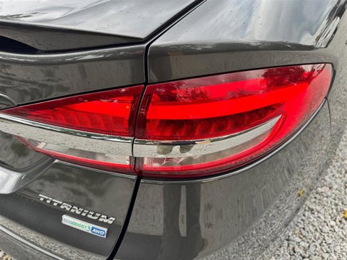 Used 2018 Ford Fusion Titanium image 18