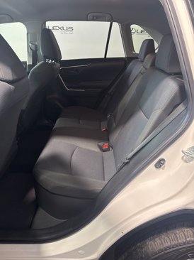Used 2019 Toyota RAV4 LE image 29