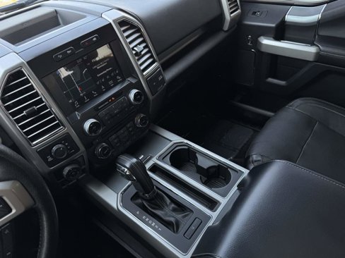 Used 2016 Ford F150 Lariat w/ Equipment Group 502A Luxury image 16