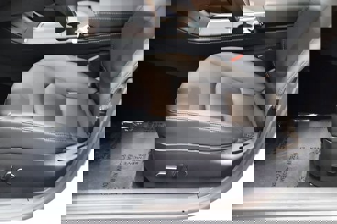 Used 2022 Tesla Model 3 image 37
