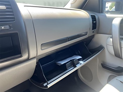 Used 2014 Chevrolet Silverado 3500 W/T image 25