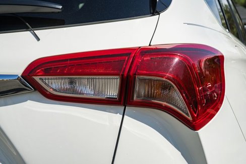 Used 2019 Buick Envision Essence image 9