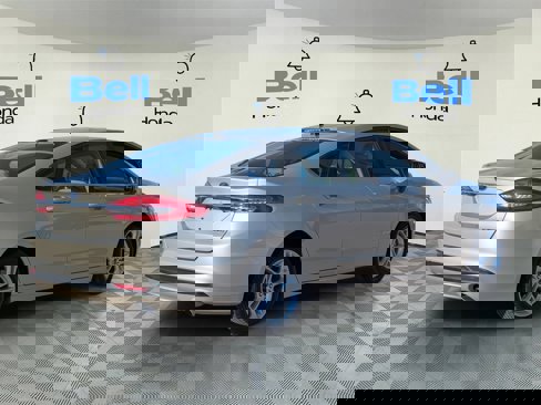 Used 2018 Ford Fusion S image 4