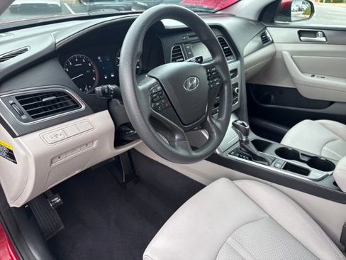 Used 2015 Hyundai Sonata Sport image 14