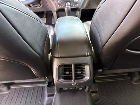 Used 2022 Jeep Cherokee Latitude Lux image 17