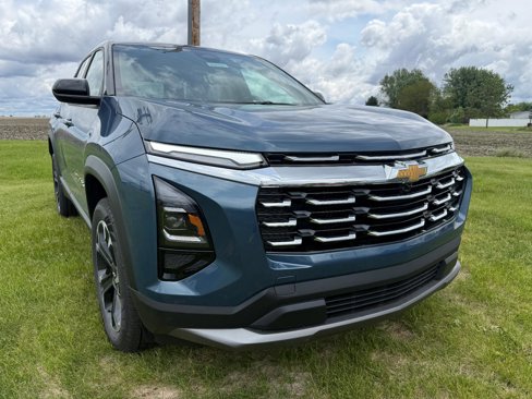 New 2026 Chevrolet Equinox LT w/ Convenience Package II image 1