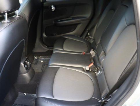 Used 2018 MINI Cooper Countryman w/ Premium Package image 12