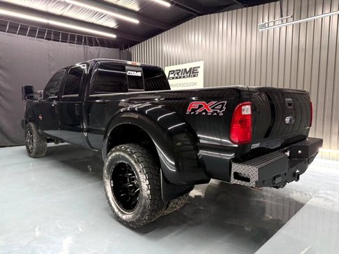 Used 2016 Ford F350 Lariat w/ Lariat Interior Package image 4