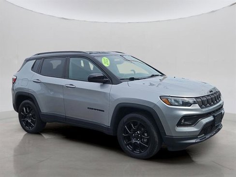Used 2022 Jeep Compass Altitude w/ Convenience Group image 10