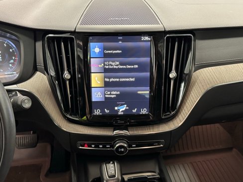 Used 2020 Volvo XC60 T6 Inscription w/ Protection Package image 17