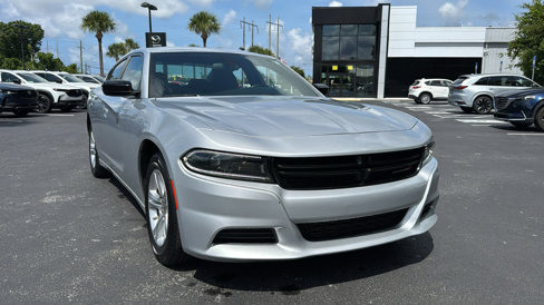 Used 2023 Dodge Charger SXT image 1