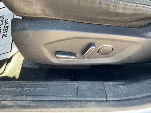 Used 2016 Ford Fusion SE w/ Equipment Group 201A image 11