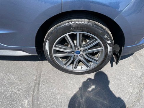 Used 2019 Ford Edge Titanium w/ Equipment Group 301A image 28