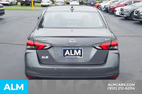 Used 2023 Nissan Versa SV image 7