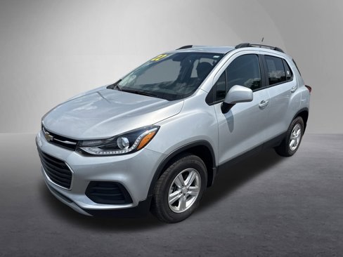Used 2022 Chevrolet Trax LT w/ Premium Seat Package image 8
