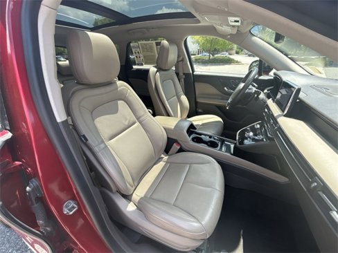 Used 2020 Lincoln Corsair Reserve image 27