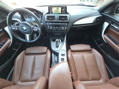 Used 2016 BMW M235i Convertible image 18