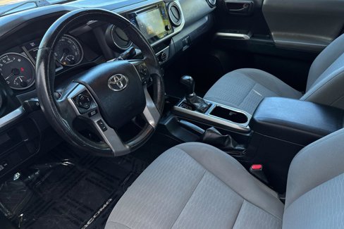 Used 2017 Toyota Tacoma SR5 w/ Tow Package image 12