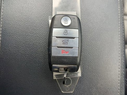 Used 2020 Kia Sorento EX image 31
