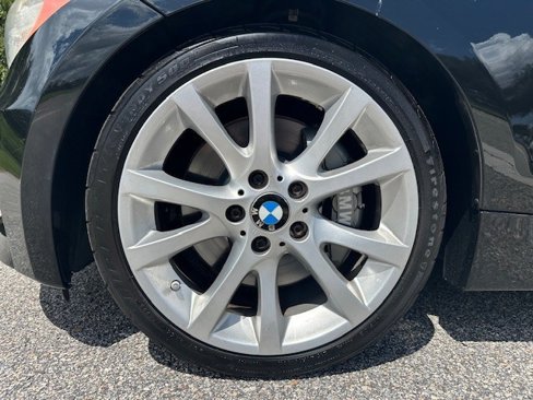 Used 2013 BMW 135i Convertible image 9
