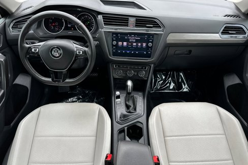 Used 2021 Volkswagen Tiguan SE image 14