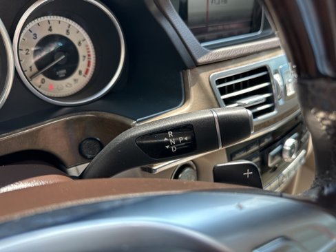 Used 2014 Mercedes-Benz E 350 Sedan image 25