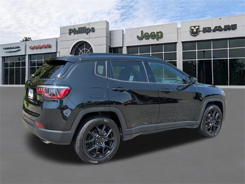 Used 2022 Jeep Compass Altitude image 3